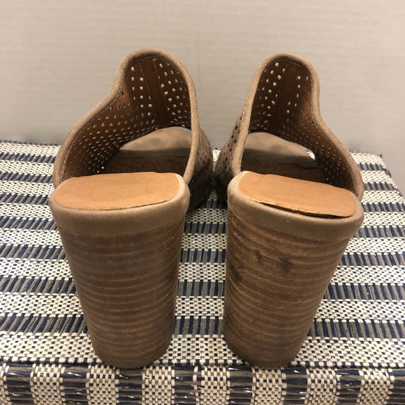 Super Cute Wedges - Picture 6 of 14